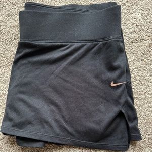 Nike Dri-Fit Black Skort Size Large